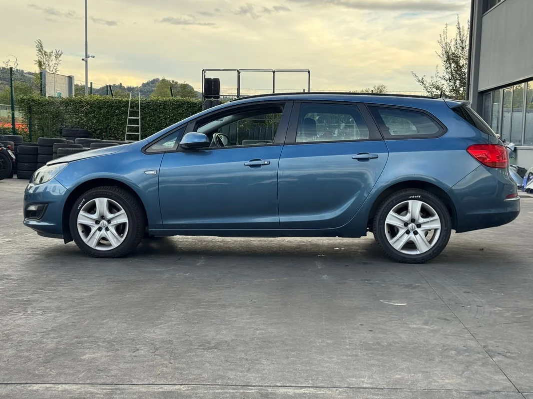 OPEL ASTRA (P10) - immagine 2