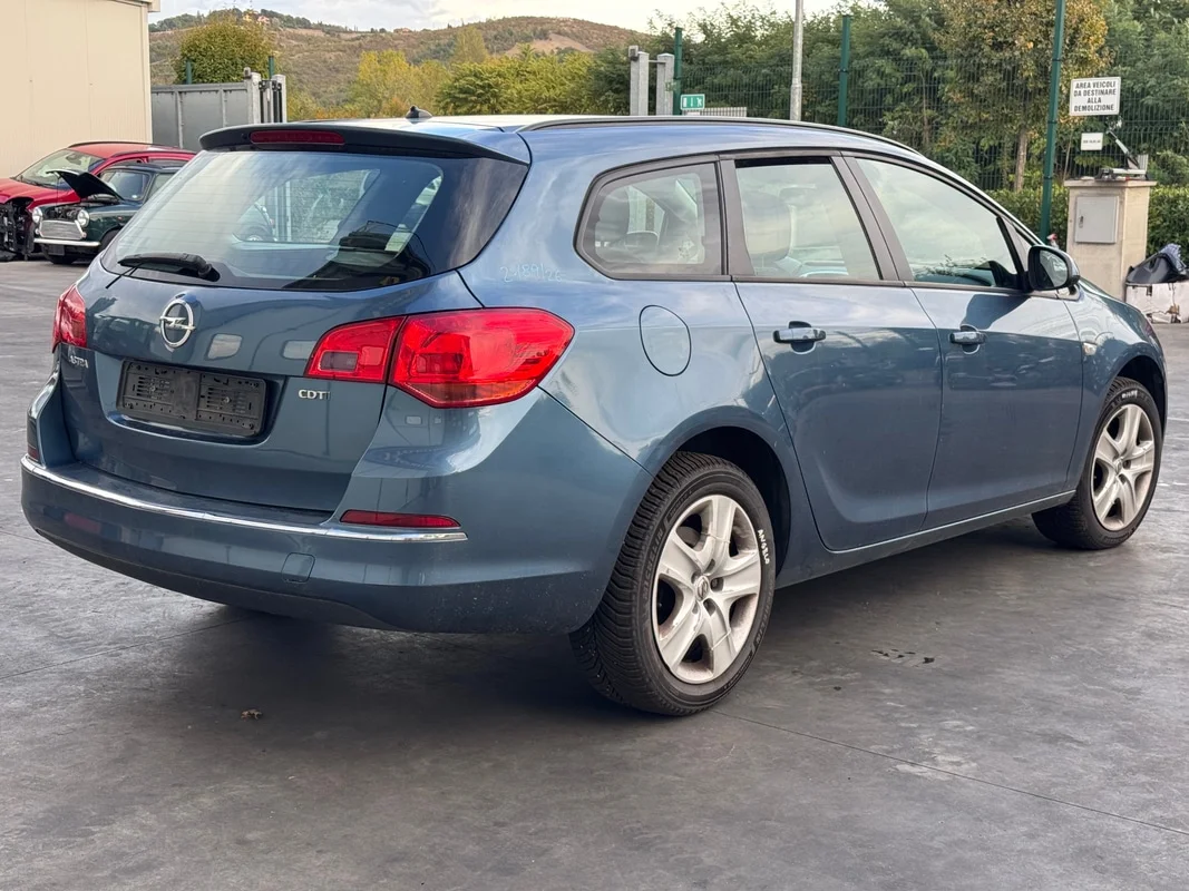 OPEL ASTRA (P10) - immagine 5