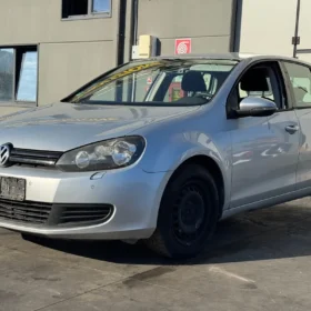 VOLKSWAGEN GOLF (5K/AJ)