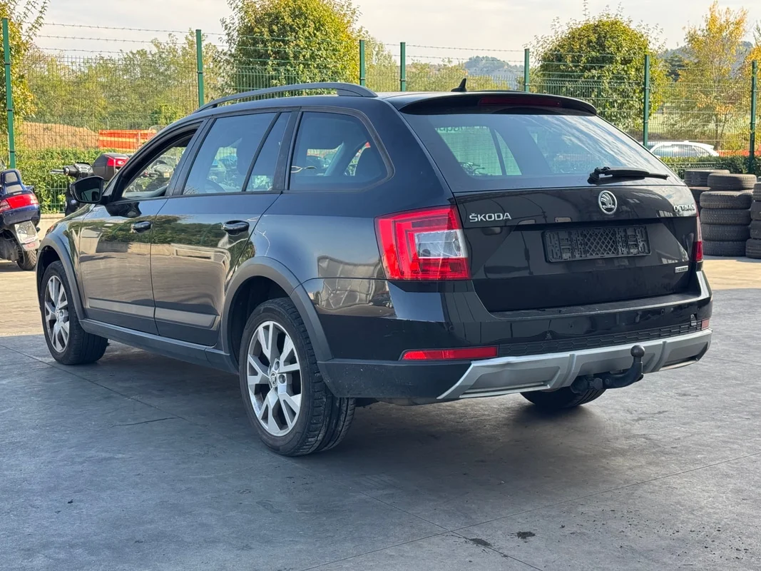 SKODA OCTAVIA (5E) - immagine 3