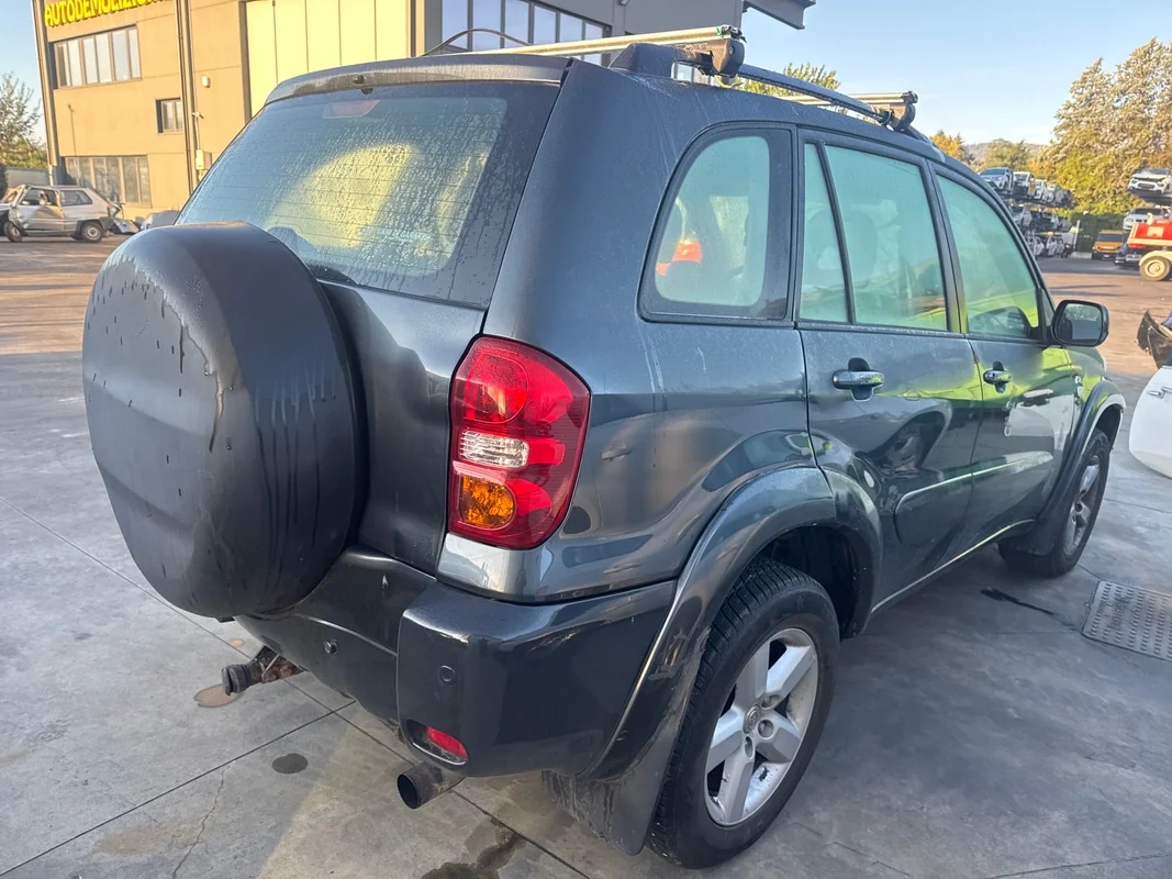 TOYOTA RAV 4 2a Serie - immagine 3