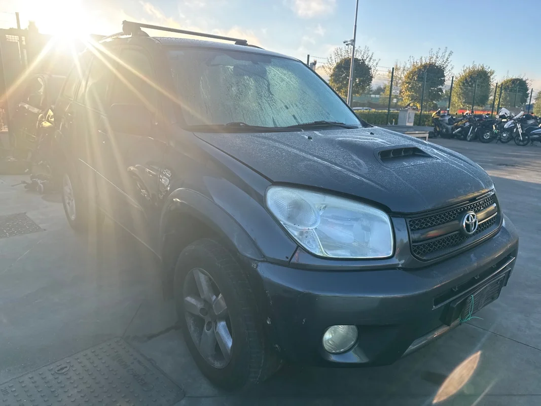 TOYOTA RAV 4 2a Serie - immagine 4