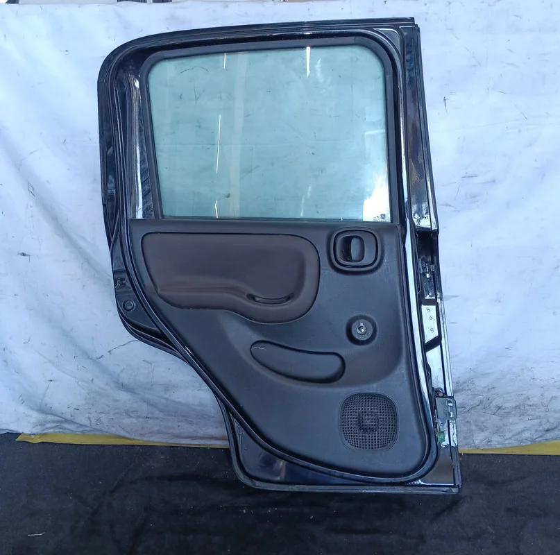 Porta post. Sinistra - immagine 7