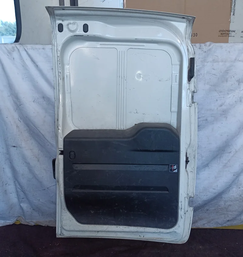 Porta carico post. a battente Sinistra - immagine 11