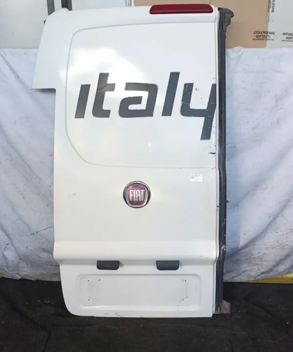 Porta carico post. a battente Sinistra